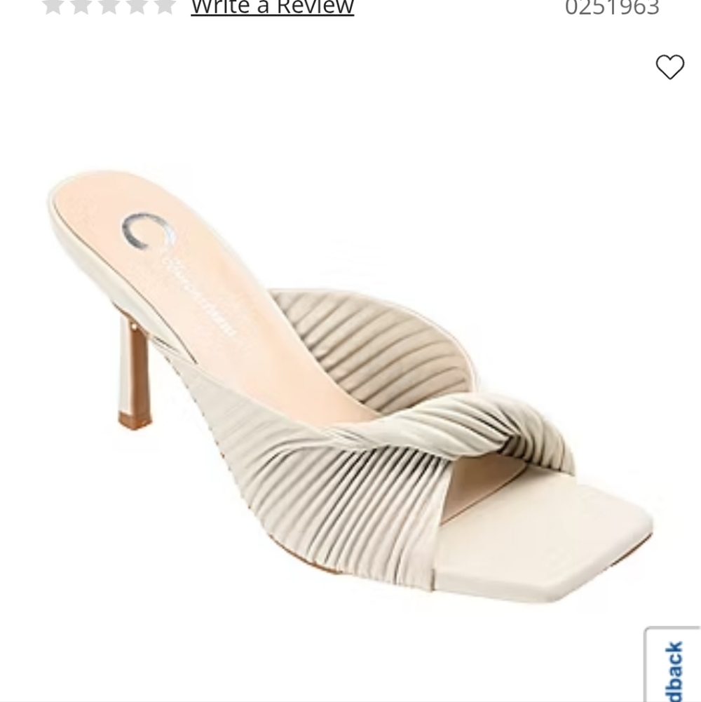 Journee Women Kitten Heel Size 8 Off White